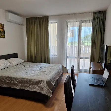 Hotel de apartamente Zlaten Bryag *